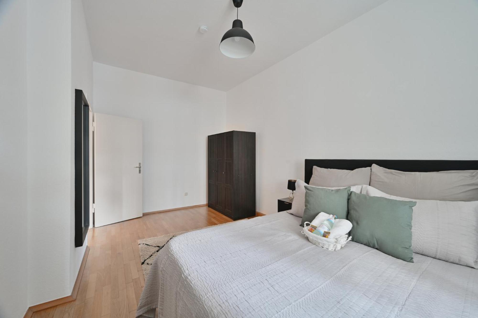 Goodliving Mit Netflix Buero Und Parkplatz